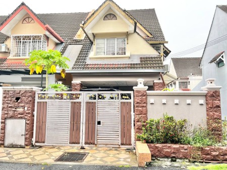 Terrace House For Sale at Taman Subang Permai