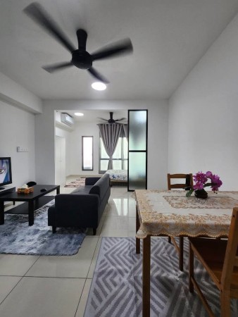 Condo For Rent at Seri Maya Condominium
