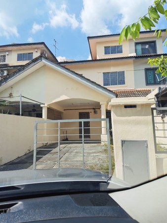 Terrace House For Rent at Taman Desa Karunmas