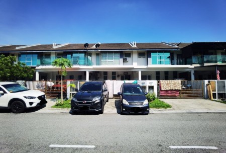 Terrace House For Sale at Bangi Avenue