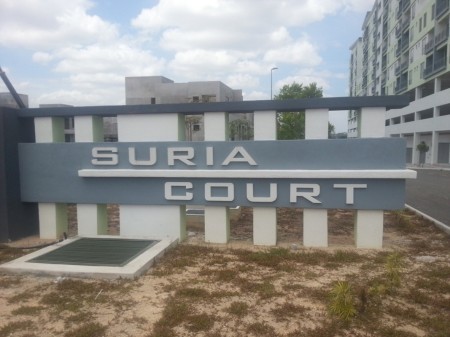 Apartment For Sale at Suria Court