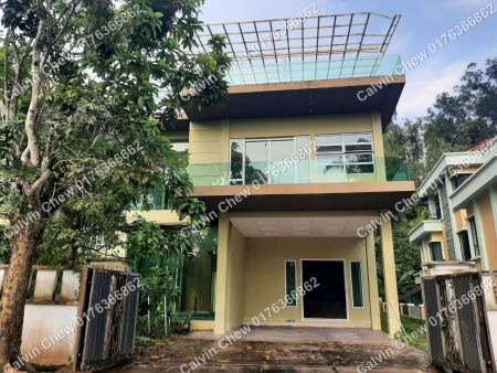 Bungalow House For Auction at Templer Villas