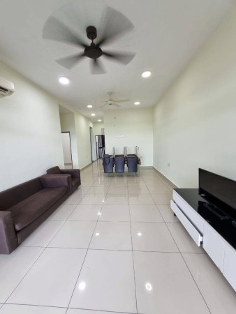 Condo Room for Rent at Jesselton Residences