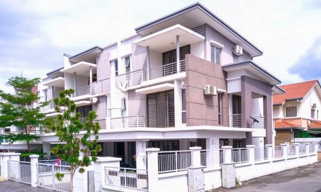 Terrace House For Sale at Sunway Alam Suria