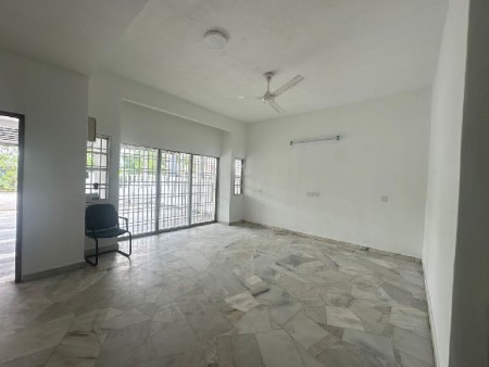 Terrace House For Rent at Taman Mewah Baru