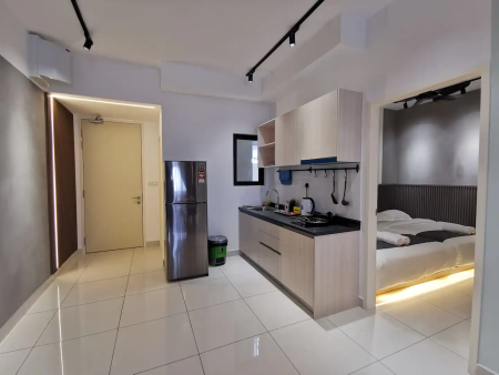 Condo Room for Rent at Seri Maya Condominium