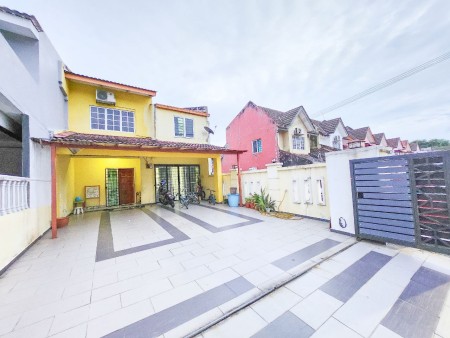 Terrace House For Sale at Section 27