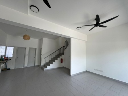 Terrace House For Rent at Ulu Yam