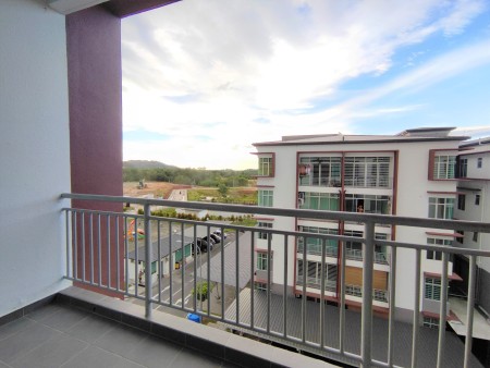 Apartment For Rent at E-Residence