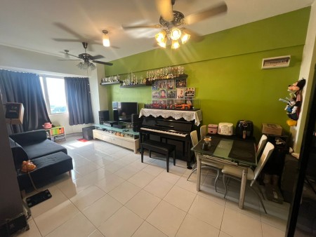 Condo For Sale at Main Place Residence