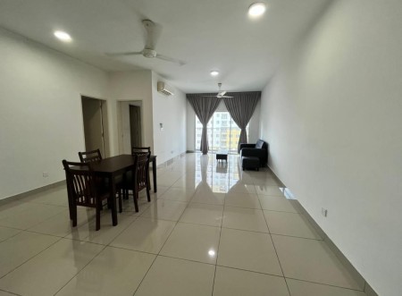 Condo For Rent at The Holmes