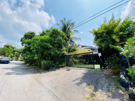 Bungalow House For Sale at Section 6