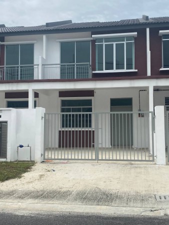 Terrace House For Sale at Kundang Jaya