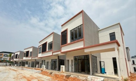 Shop For Rent at M Residence