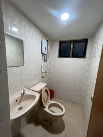 Condo For Rent at M Centura