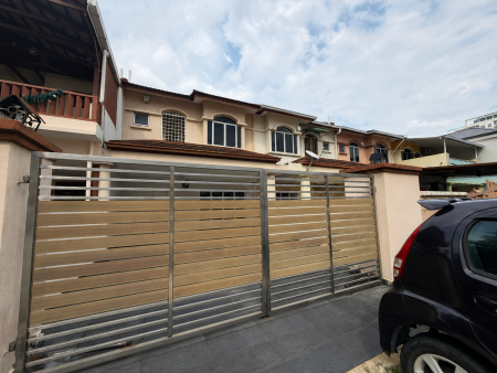 Terrace House For Rent at Taman Bullion Mewah