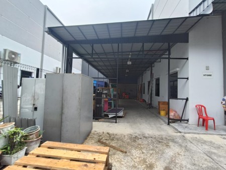 Semi-D Factory For Sale at Eco Business Park 2