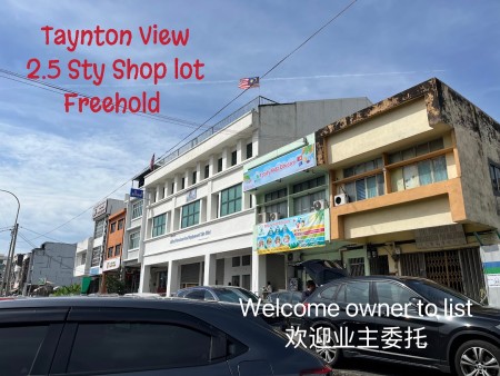 Shop Office For Sale at Taman Taynton View
