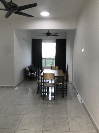 Apartment For Rent at Skyridge Garden Condominium