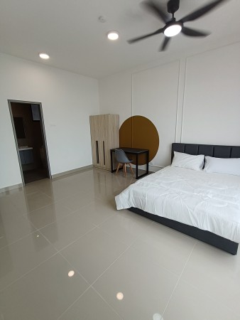 Condo Room for Rent at 99 Residence