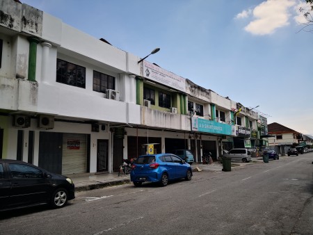 Shop For Sale at Taman Tasek Manikavasagam