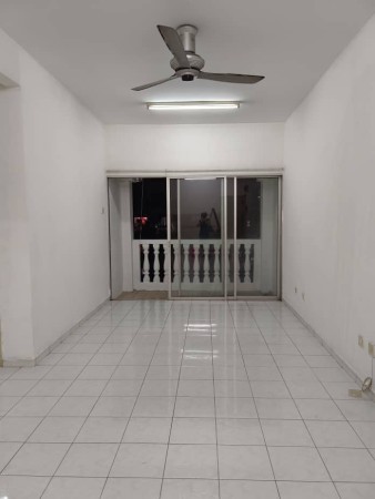 Apartment For Sale at Sri Cassia