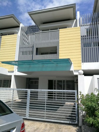 Terrace House For Sale at Nadayu 92