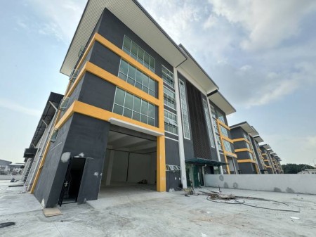 Detached Warehouse For Rent at Taman Perindustrian Meru