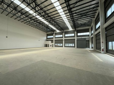 Semi-D Warehouse For Rent at Elmina Business Park