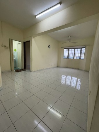 Apartment For Sale at Serdang Skyvillas