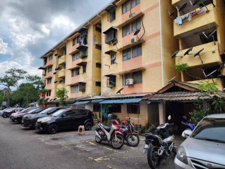 Apartment For Sale at Taman Angsana Hilir