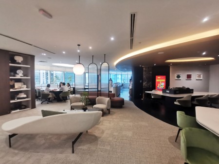 Office For Rent at Southpoint Tower