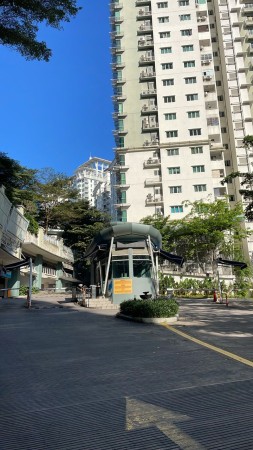 Condo Room for Rent at Metropolitan Square
