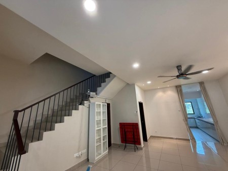 Terrace House For Rent at Taman Putra Prima