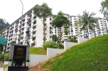 Apartment For Sale at Desa View Towers