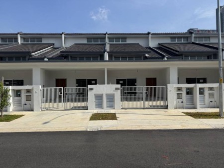Terrace House For Sale at Kota Bayuemas