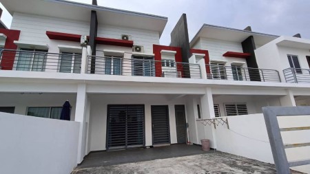 Terrace House For Sale at Bandar Springhill