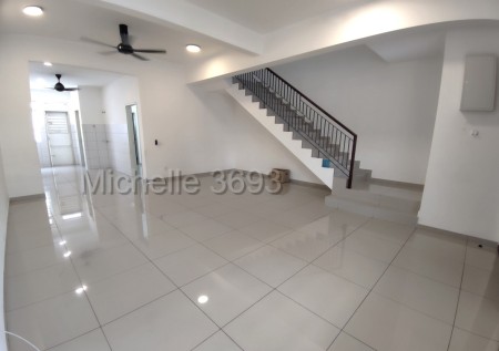 Terrace House For Rent at Bandar Rimbayu