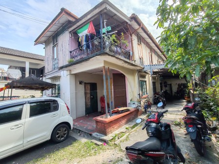 Bungalow House For Sale at Kampung Datuk Keramat
