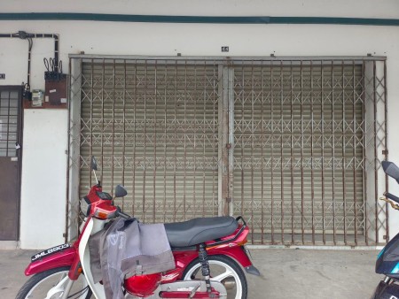 Shop Office For Rent at Taman Kempas Indah
