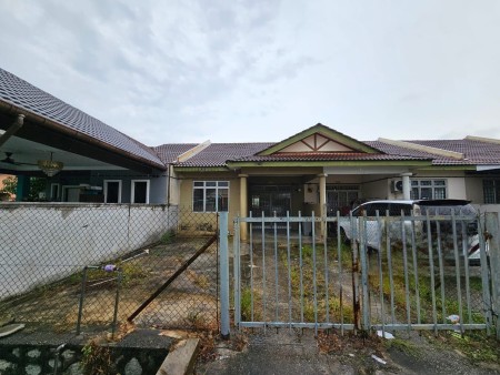 Terrace House For Sale at Desa Cempaka