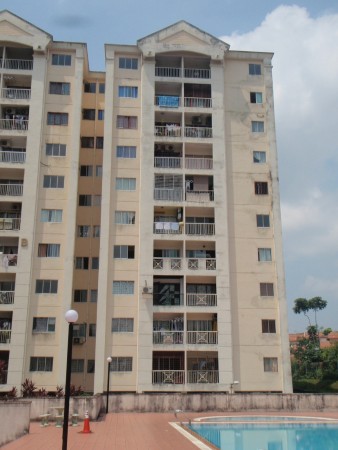 Condo For Sale at Mount Karunmas