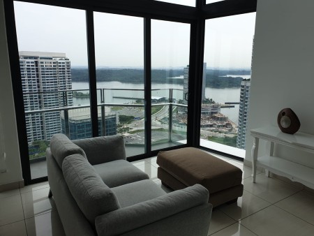 Condo For Rent at Almas