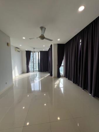 Condo For Rent at D'Pristine