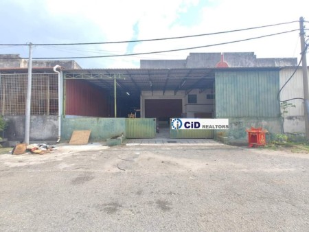 Semi-D Factory For Rent at Kawasan Perindustrian Pengkalan