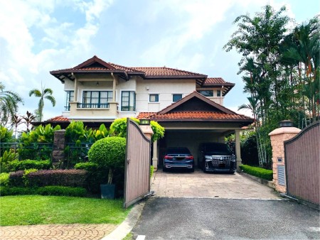 Bungalow House For Sale at Bidai Residence