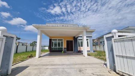 Bungalow House For Sale at Taman Bukit Senawang Perdana