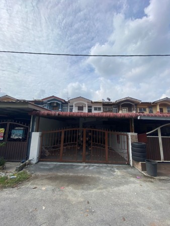 Terrace House For Rent at Taman Desa Permai