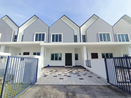 Terrace House For Sale at Eco Forest