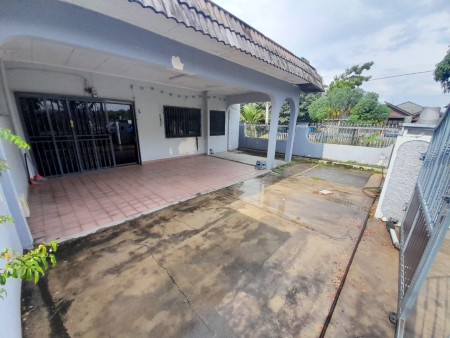 Terrace House For Sale at Section 17